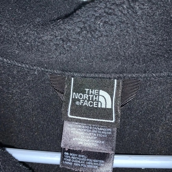 Boys north face - Picture 2 of 6